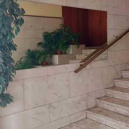 Apartment Angolino *